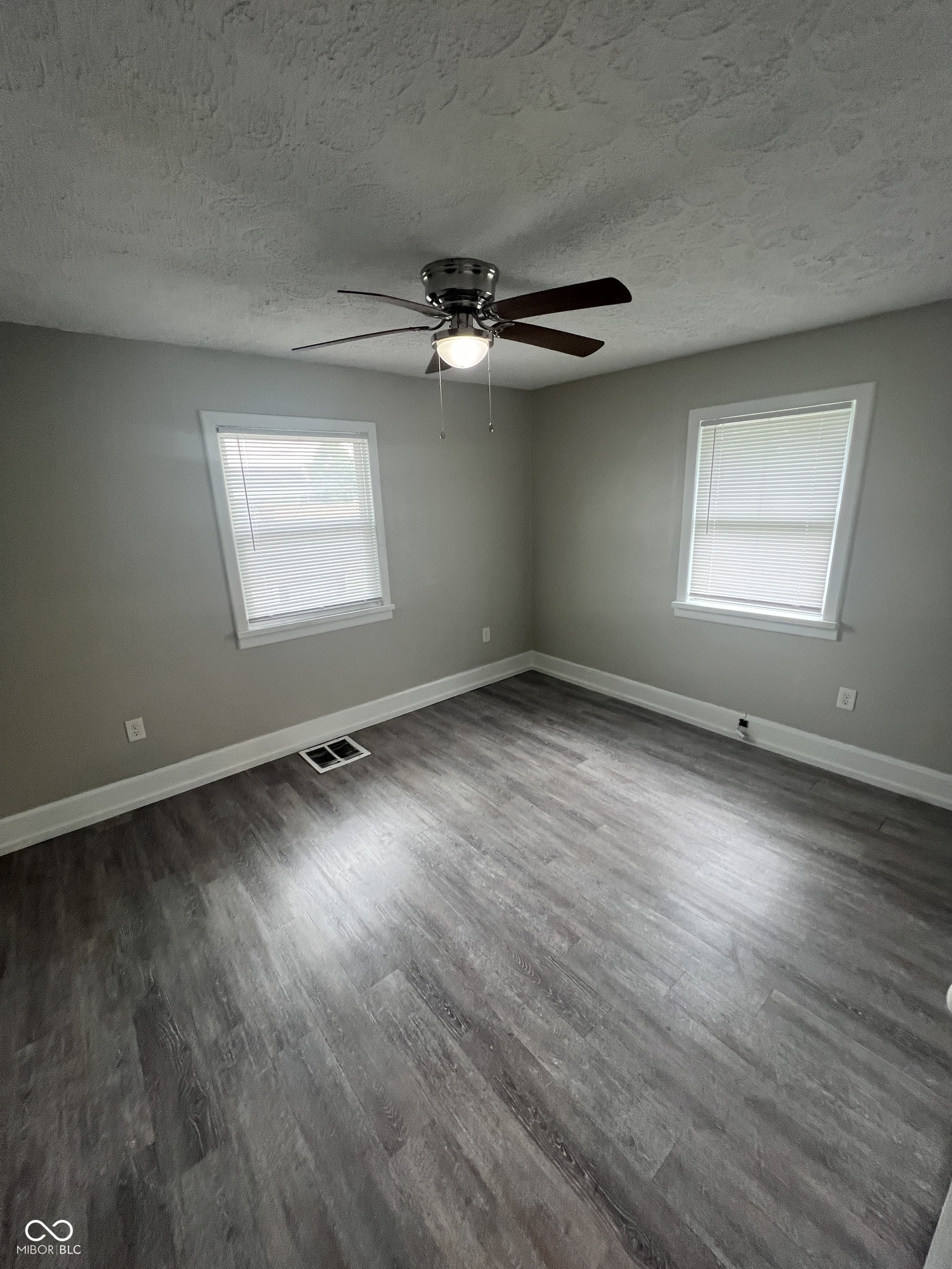 824 Harlan Street Indianapolis, IN 46203 - Photo 7 of 13