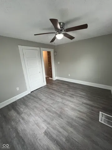 $945 | 824 Harlan Street, Indianapolis, IN 46203