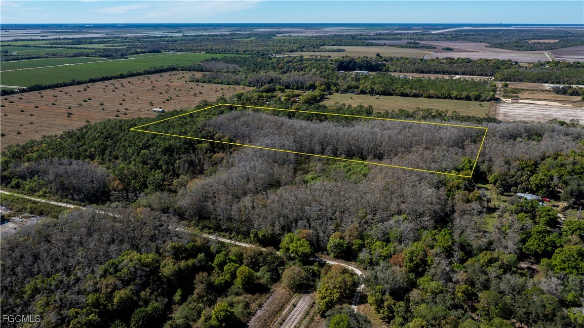 850 G Road LaBelle, FL 33935 - Photo 9 of 24 an aerial view of a yard