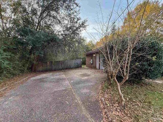 $1,695 | 1109 Sussex Lane, Pensacola, FL 32514