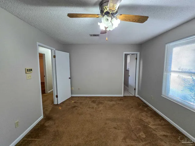 $1,695 | 1109 Sussex Lane, Pensacola, FL 32514