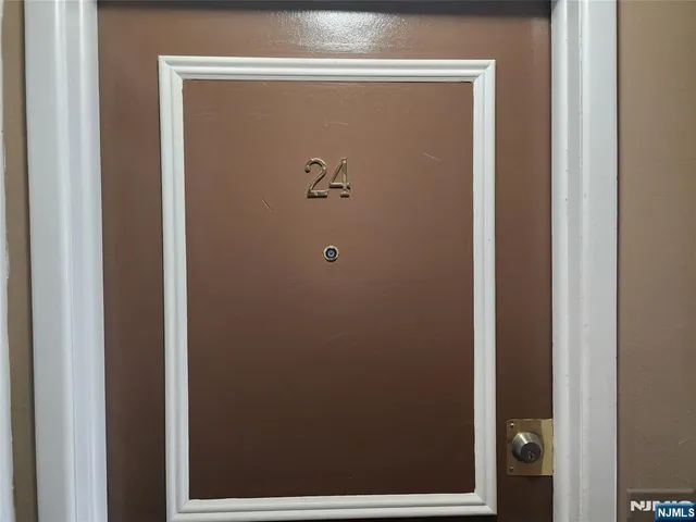 $1,800 | 65 East Main Street, Unit 24, Bogota, NJ 07603