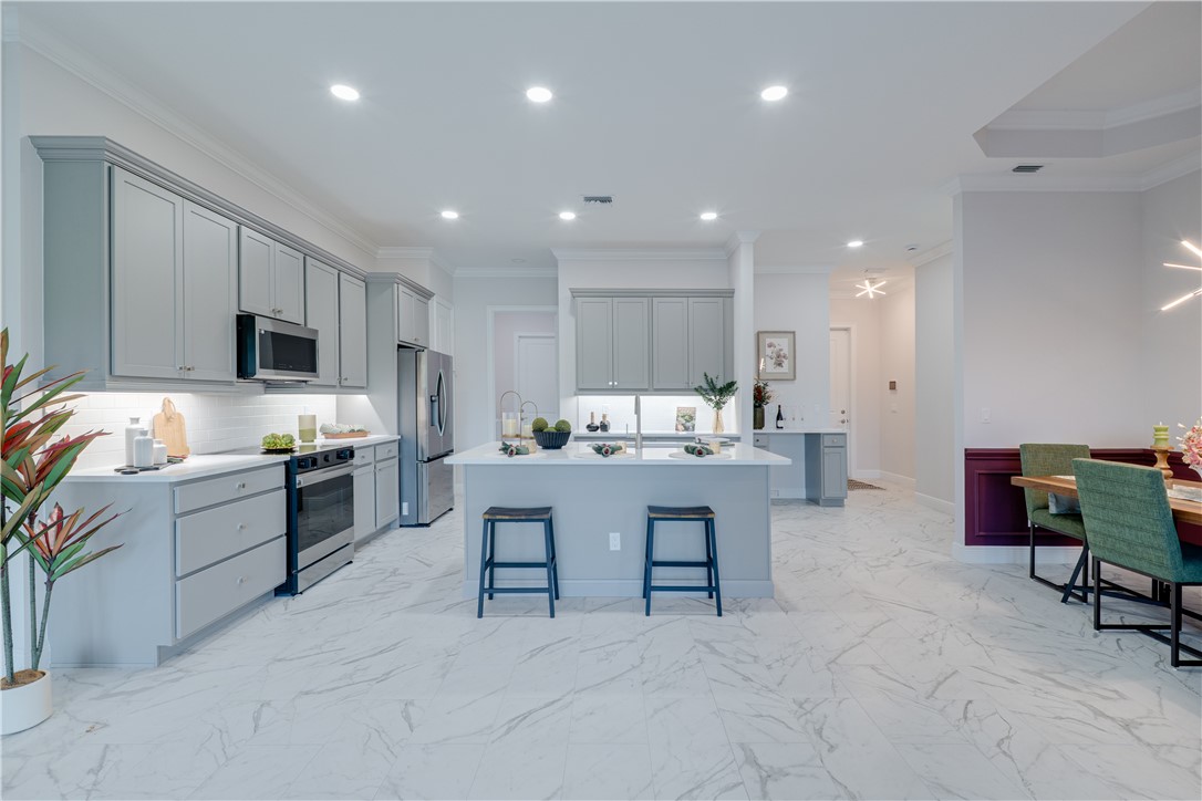 1805 Bridgepointe Circle, Unit 2 Vero Beach, FL 32967 - Photo 11 of 32