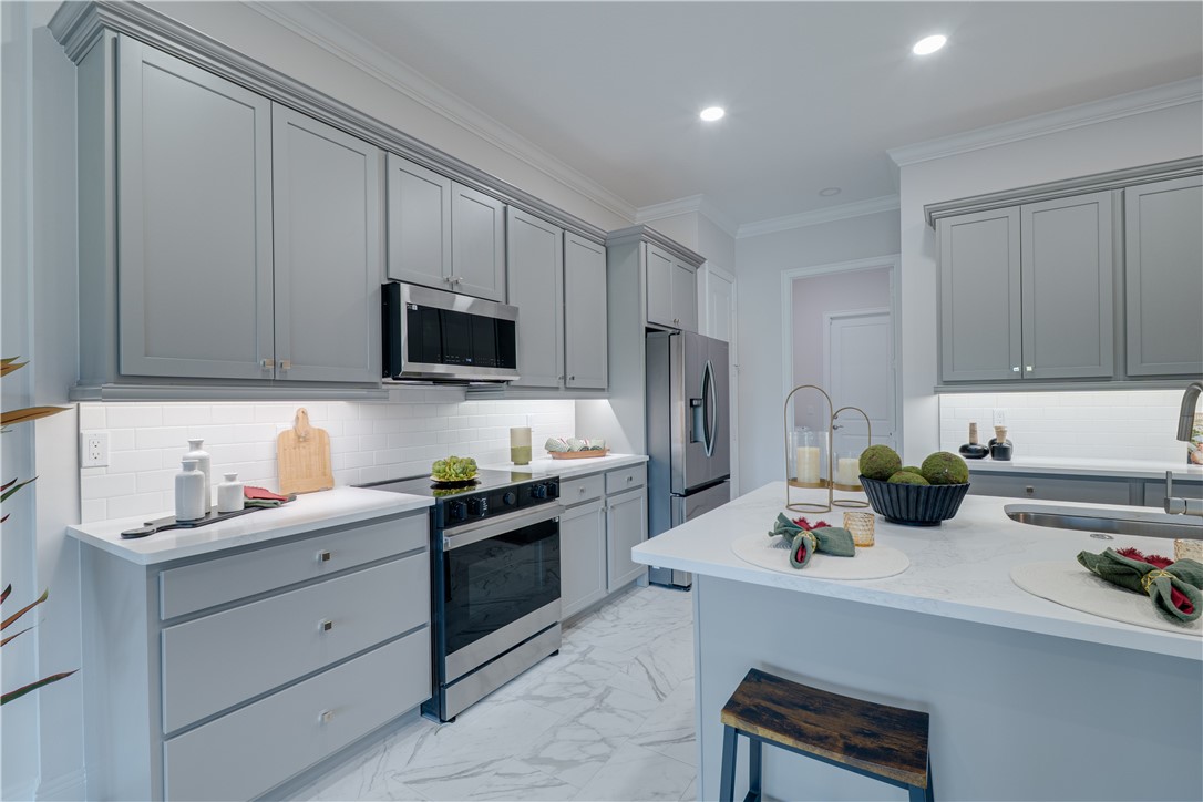 1805 Bridgepointe Circle, Unit 2 Vero Beach, FL 32967 - Photo 5 of 32