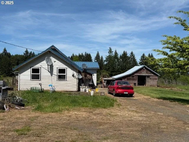 $415,000 | 65748 Meissner Road, Deer Island, OR 97054