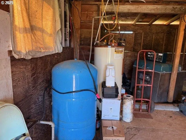 $415,000 | 65748 Meissner Road, Deer Island, OR 97054