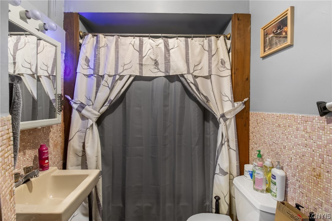 613 Spring Street Utica, NY 13502 - Photo 15 of 16