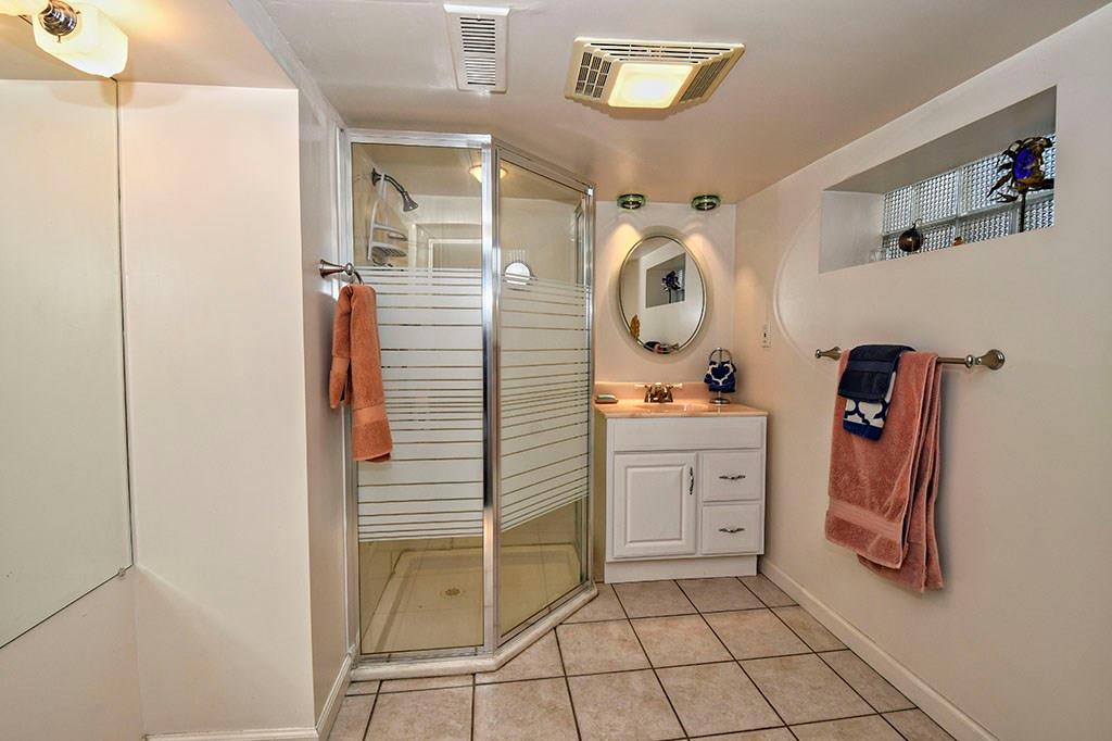 216 Prestley Road Bridgeville, PA 15017 - Photo 12 of 18 Gallery Image 12