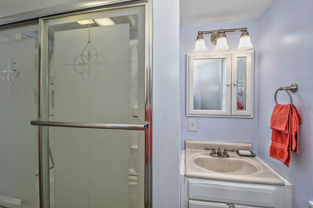 216 Prestley Road Bridgeville, PA 15017 - Photo 14 of 18 Gallery Image 14