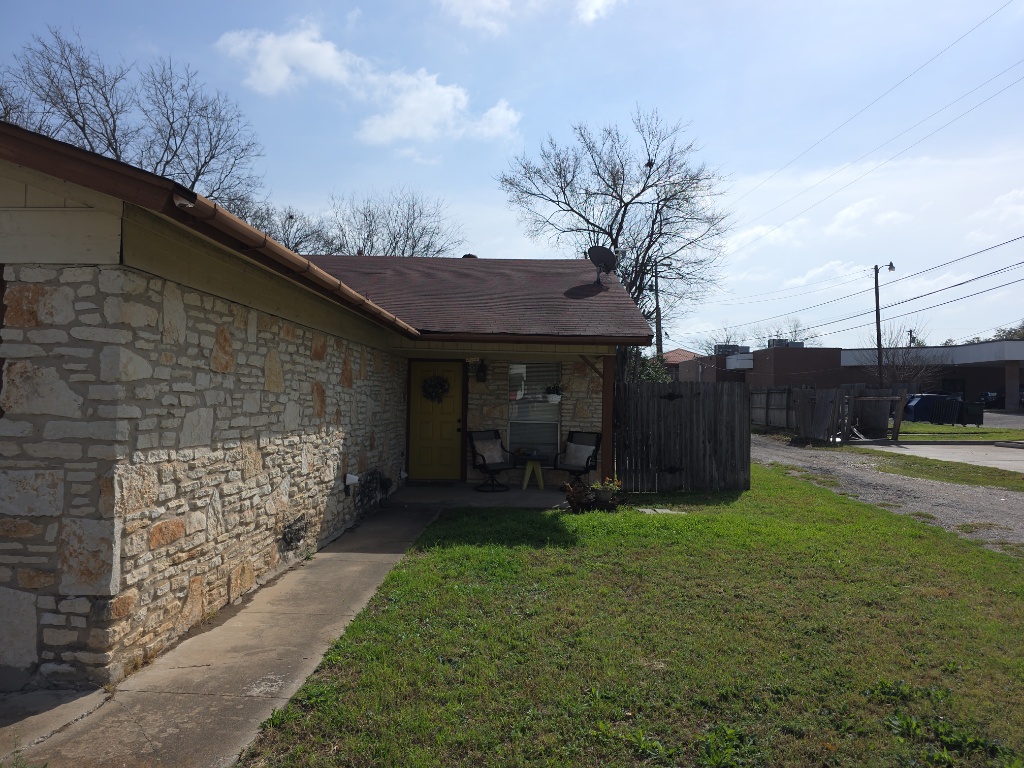 203 2nd Street North, Unit A Pflugerville, TX 78660 - Photo 4 of 25