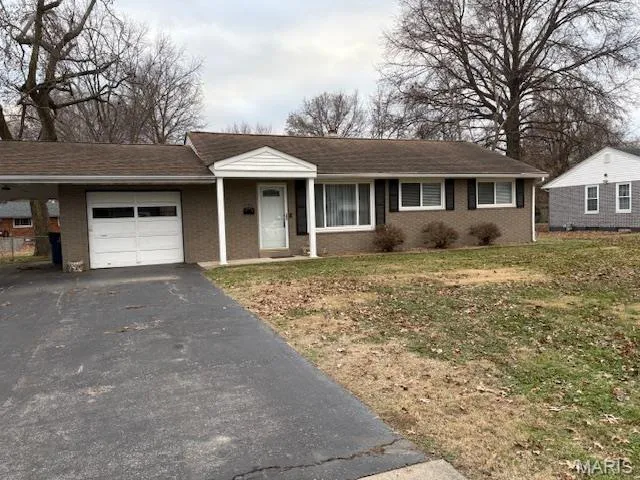 $169,900 | 2030 Pontoon Road, Granite City, IL 62040