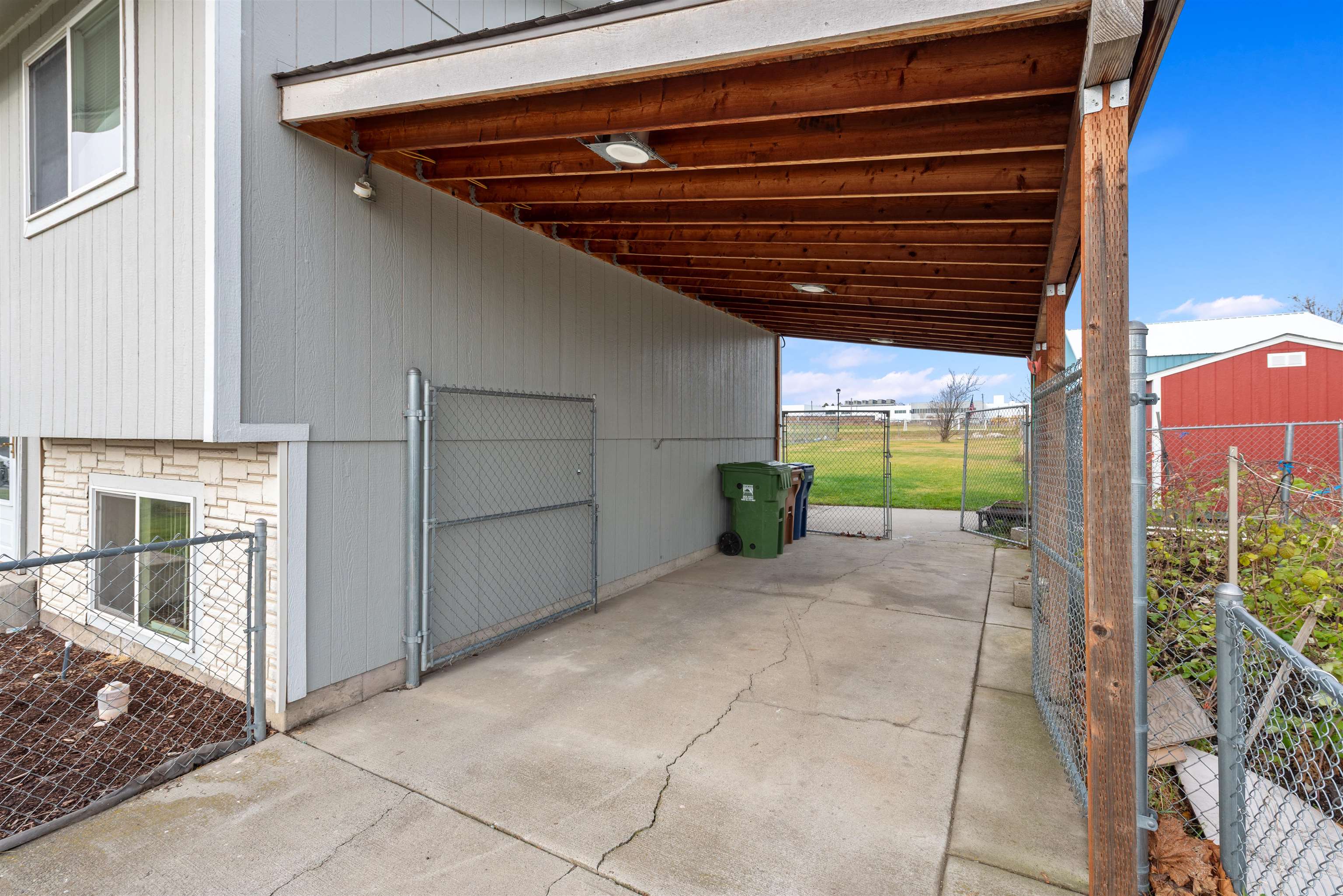 2615 Liberty Avenue Spokane, WA 99207 - Photo 6 of 25