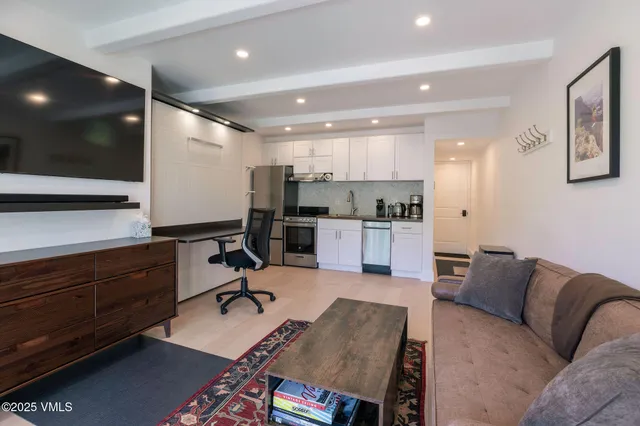 $1,099,999 | 508 East Lionshead Circle, Unit 214, Vail, CO 81657