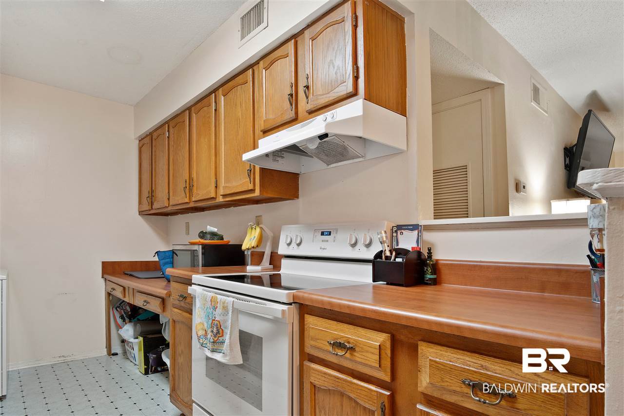 6040 Grelot Road, Unit 105 Mobile, AL 36609 - Photo 9 of 19