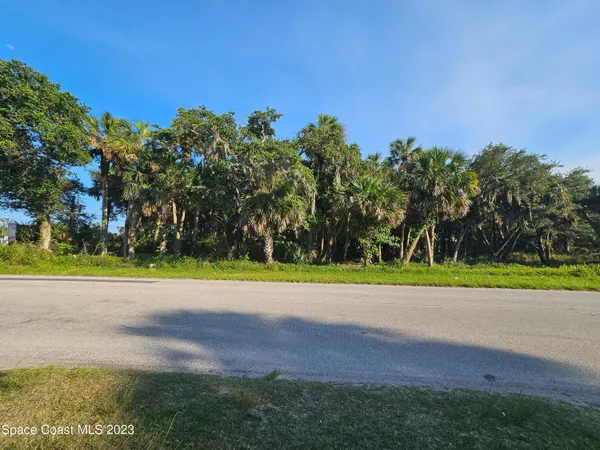 $300,000 | 6 Shell Pit Road, Grant Valkaria, FL 32949