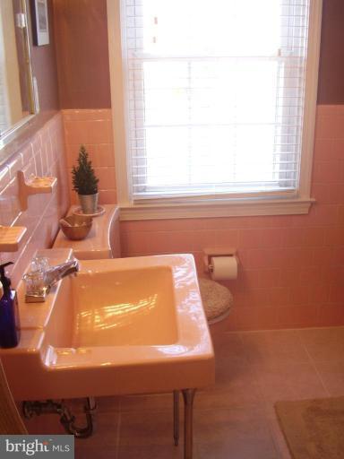 1417 East Joppa Road Towson, MD 21286 - Photo 12 of 15 Bath #1