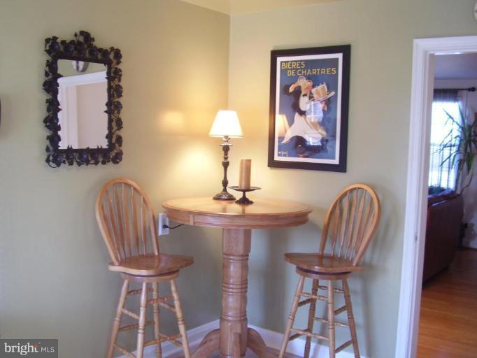 1417 East Joppa Road Towson, MD 21286 - Photo 7 of 15 Breakfast Area