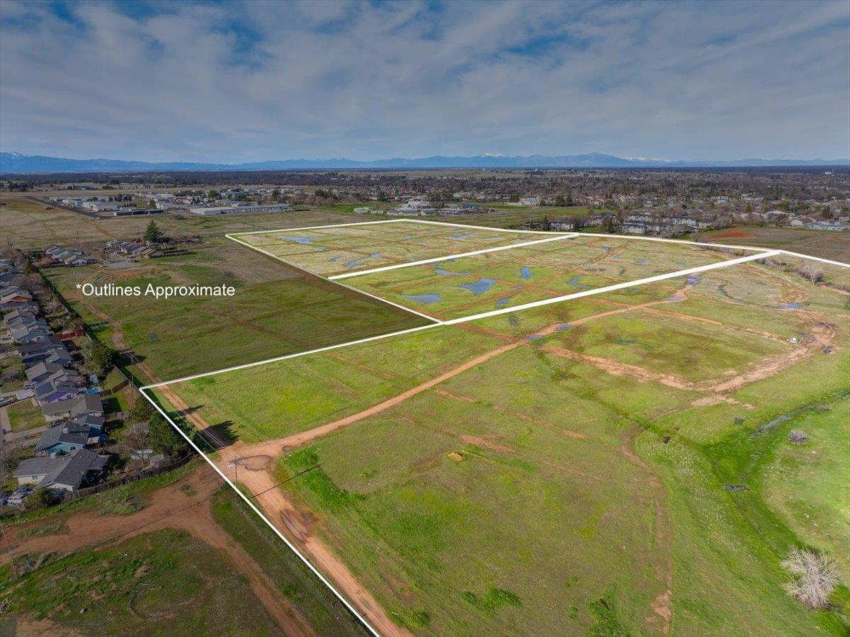 56.19 Vista Way Red Bluff, CA 96080 - Photo 1 of 5