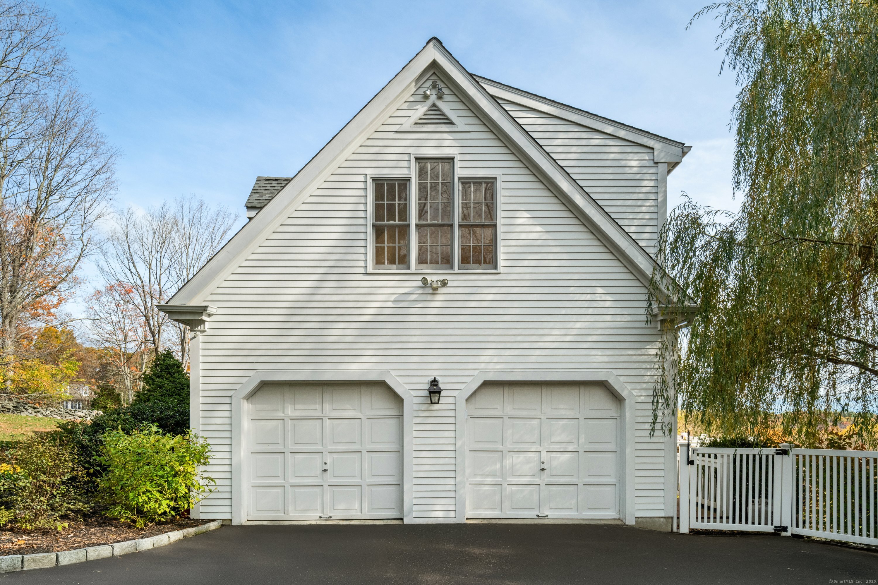 35 Branch Brook Road Wilton, CT 06897 - Photo 32 of 35 a front view of a house