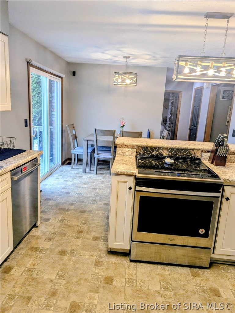 308 Maple Hill Drive Madison, IN 47250 - Photo 10 of 46