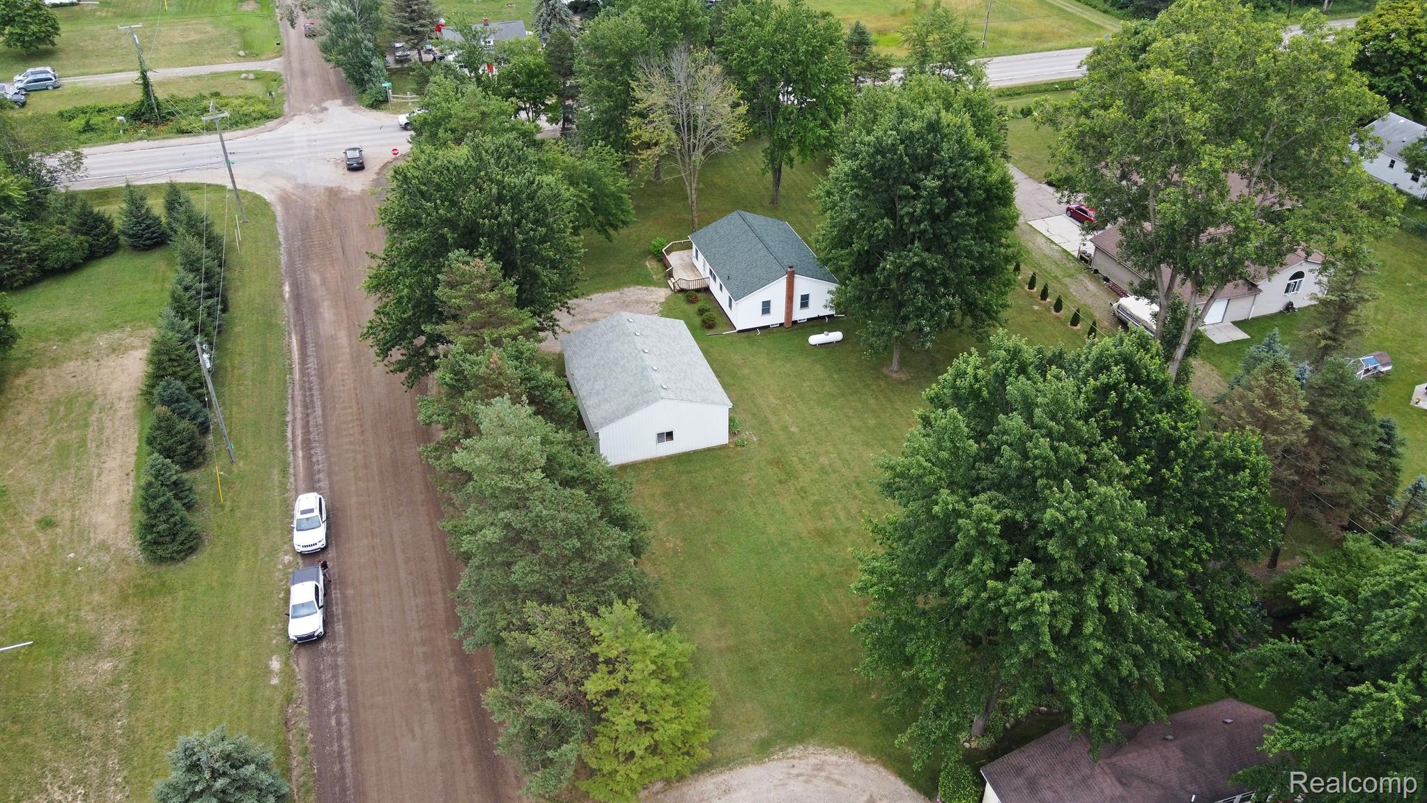 985 North Baldwin Road Oxford, MI 48371 - Photo 40 of 50 Gallery Image 40