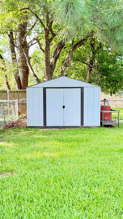309 Glen Oaks Road Bonham, TX 75418 - Photo 15 of 23