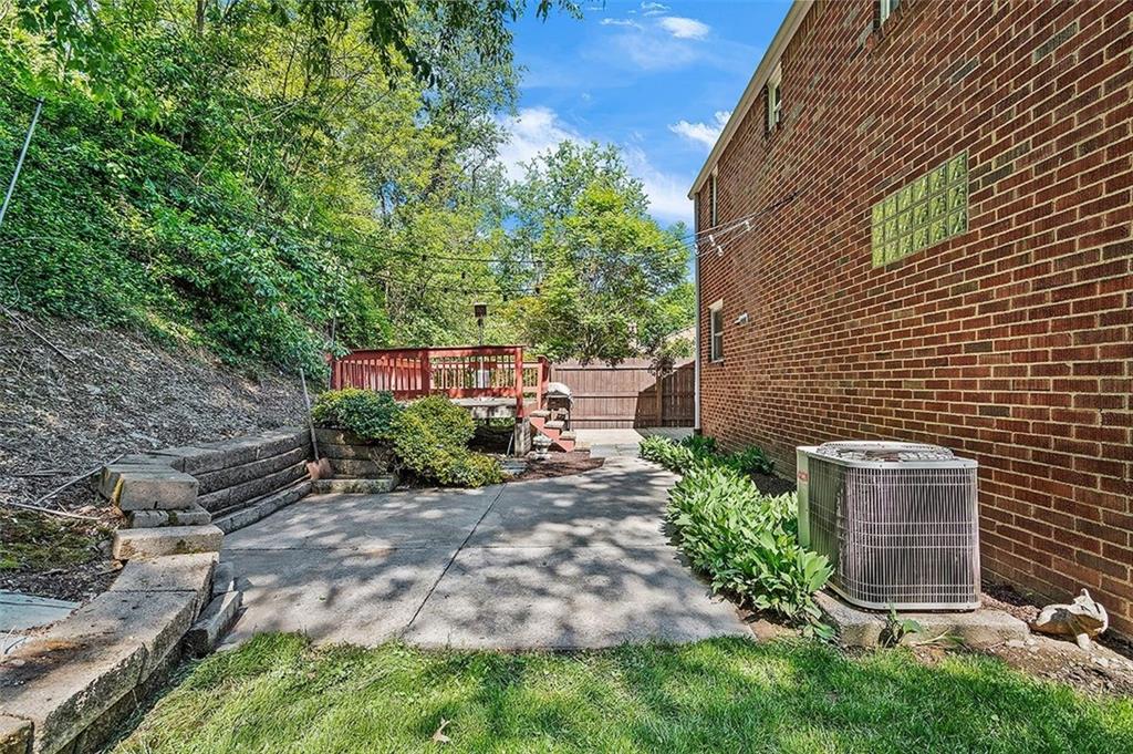 1180 Mifflin Road Pittsburgh, PA 15207 - Photo 21 of 25 Gallery Image 21
