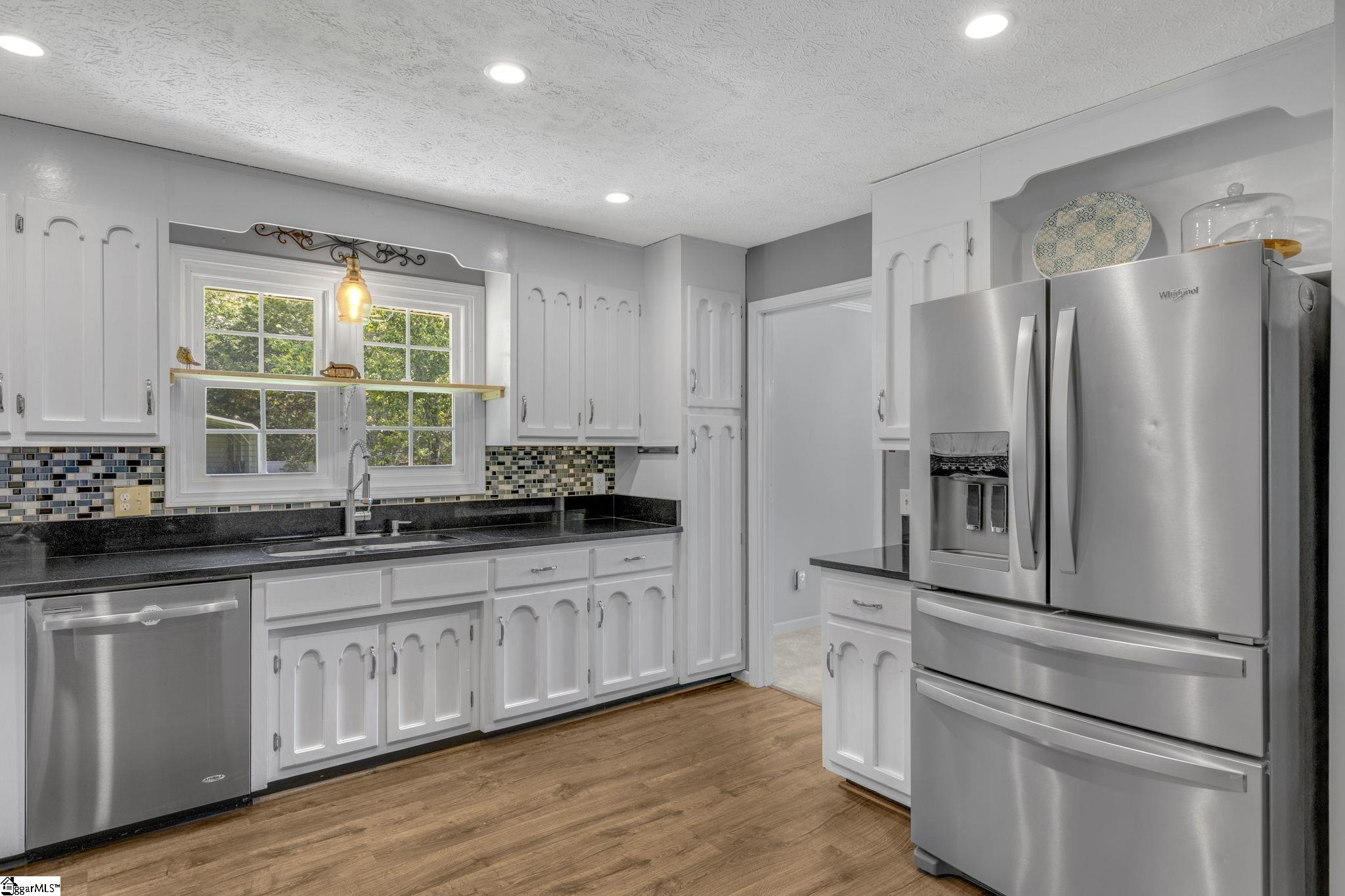 533 State Rd S-39-127 Liberty, SC 29657 - Photo 10 of 42