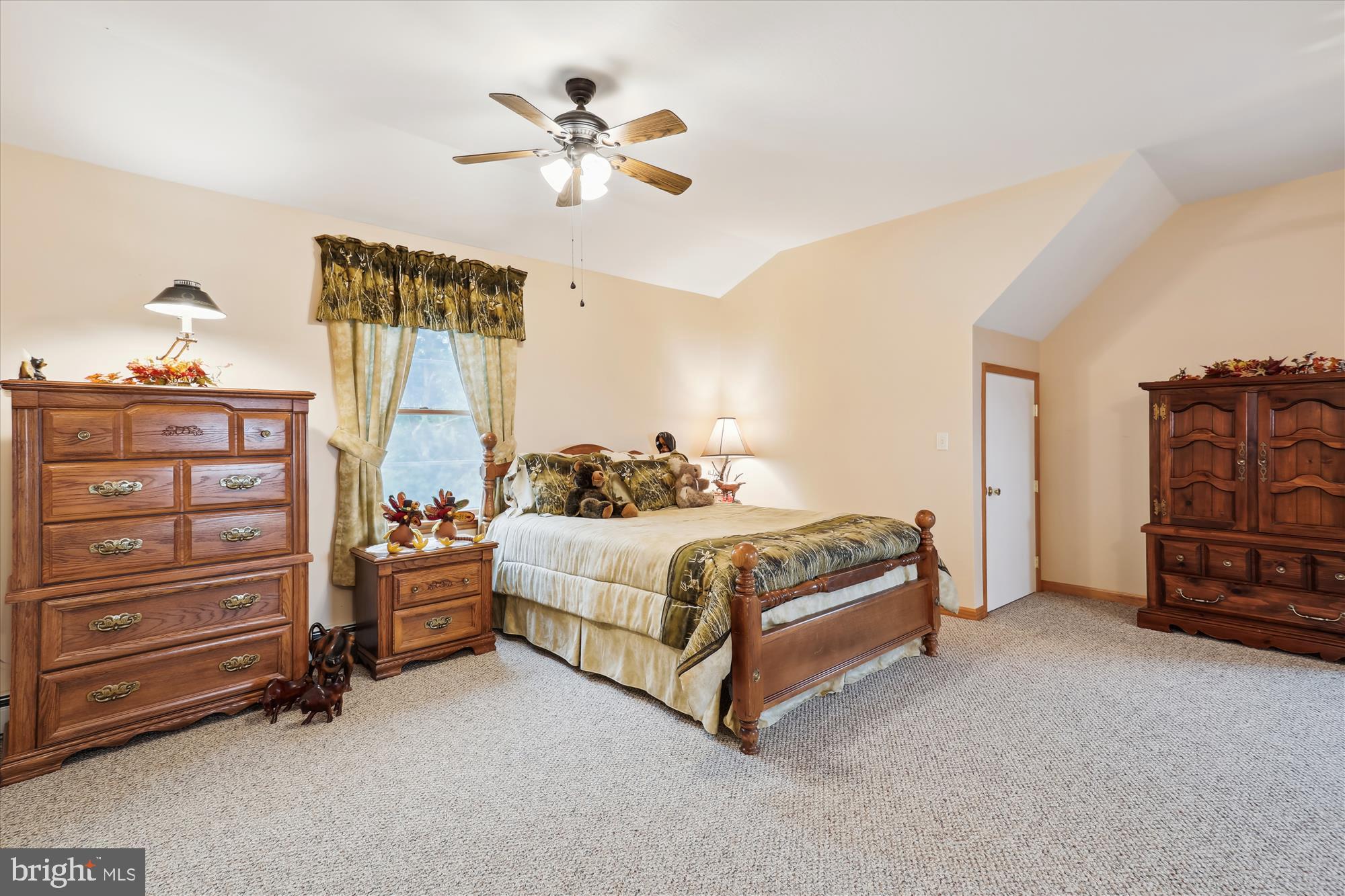 417 Greenwood Ridge Road Accident, MD 21520 - Photo 21 of 46 Bedroom