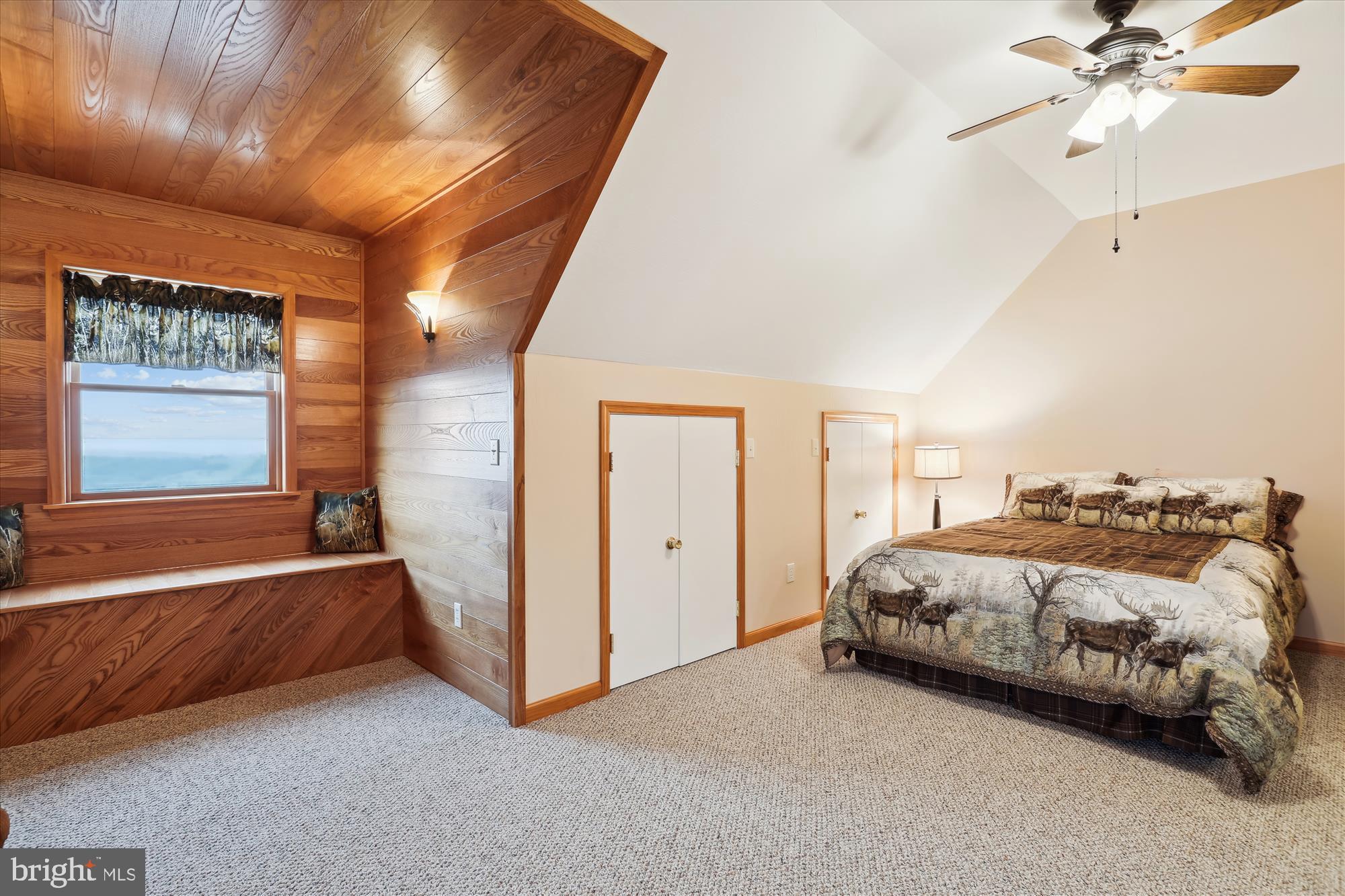 417 Greenwood Ridge Road Accident, MD 21520 - Photo 22 of 46 Bedroom build in window seats