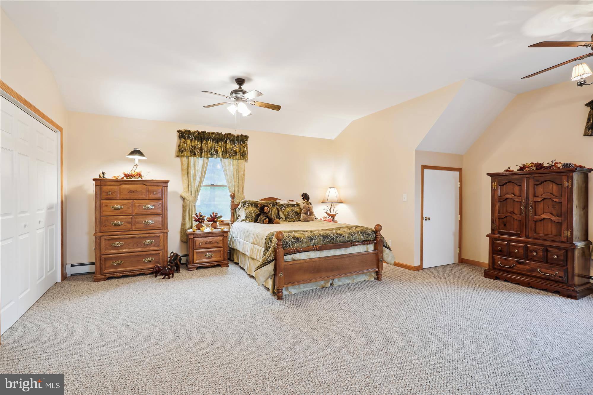 417 Greenwood Ridge Road Accident, MD 21520 - Photo 44 of 46 Bedroom Berber carpet window seats
with storage