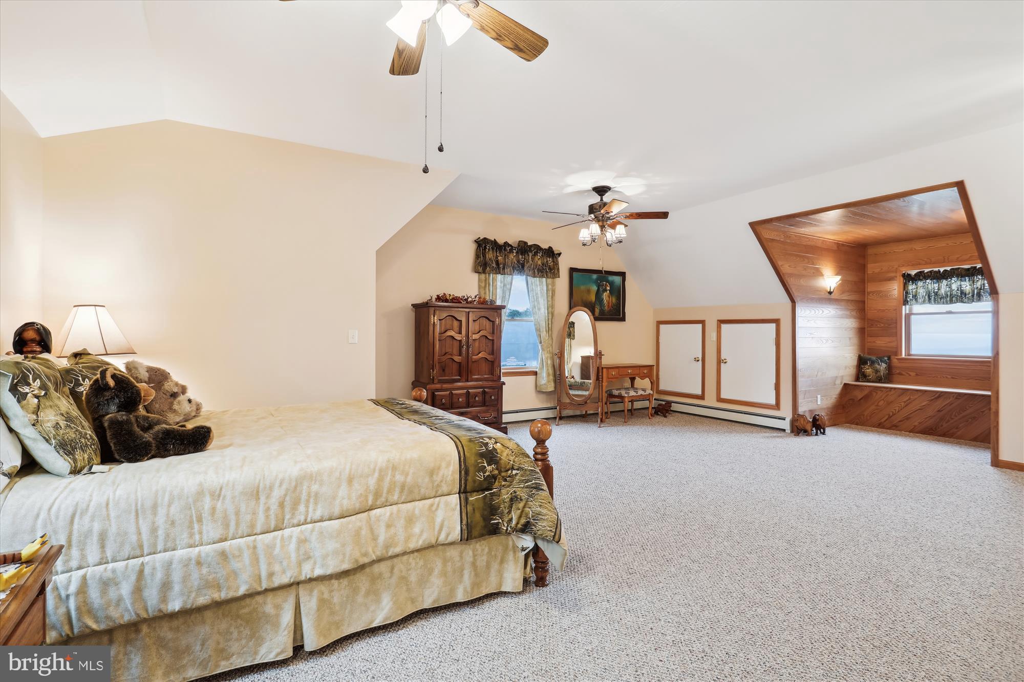 417 Greenwood Ridge Road Accident, MD 21520 - Photo 7 of 46 Bedroom