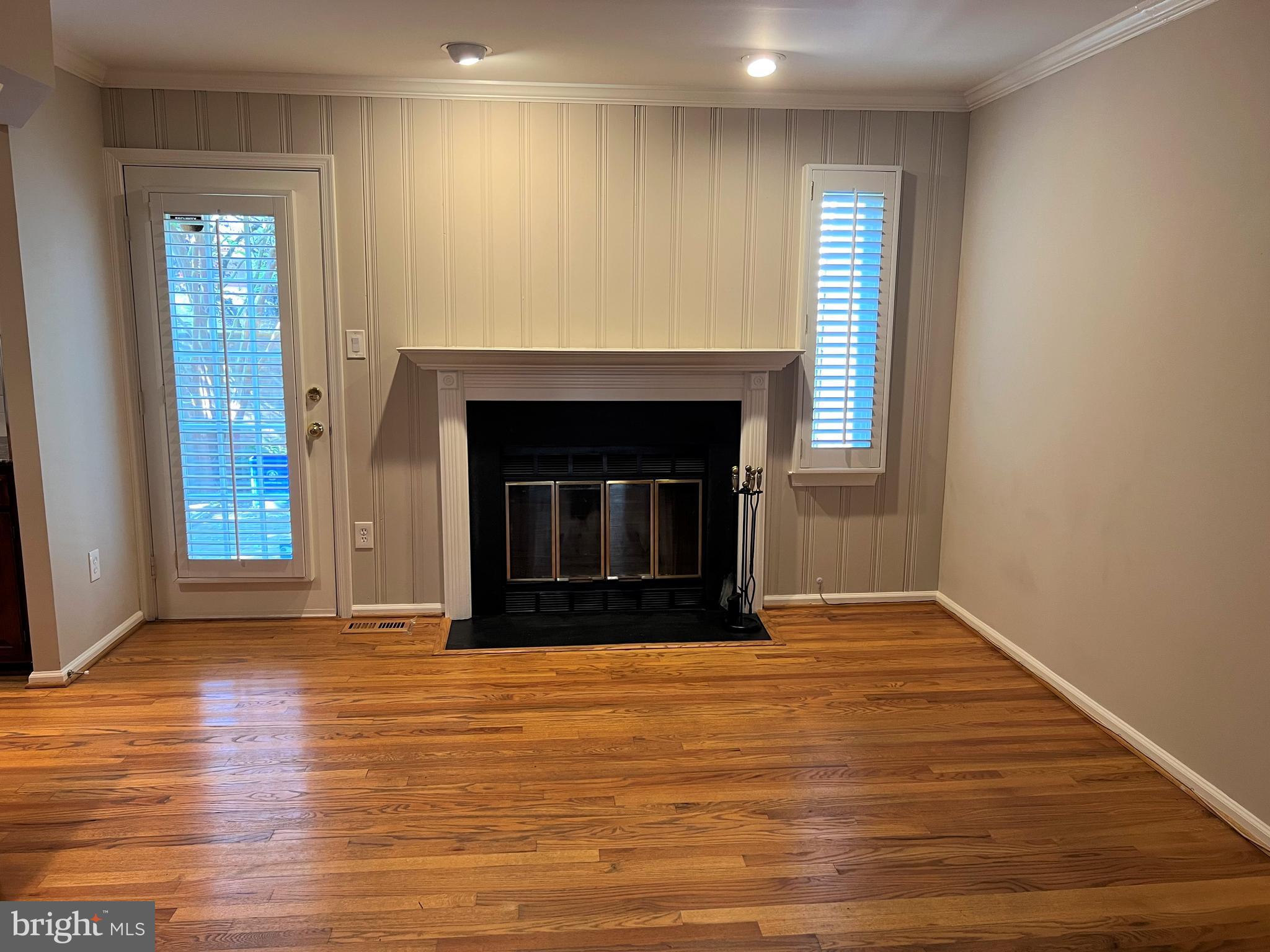 10783 Brewer House Road Rockville, MD 20852 - Photo 9 of 25 Family Room