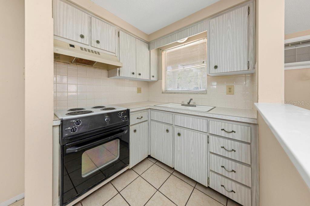 5836 Madison Street New Port Richey, FL 34653 - Photo 9 of 22