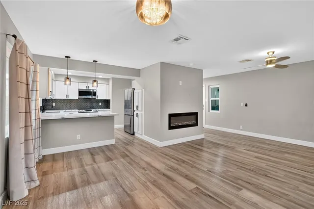 $2,000 | 333 South Tonopah Drive, Las Vegas, NV 89106