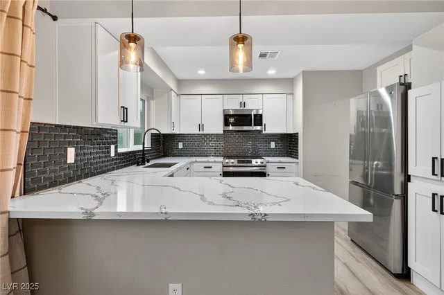 $2,000 | 333 South Tonopah Drive, Las Vegas, NV 89106