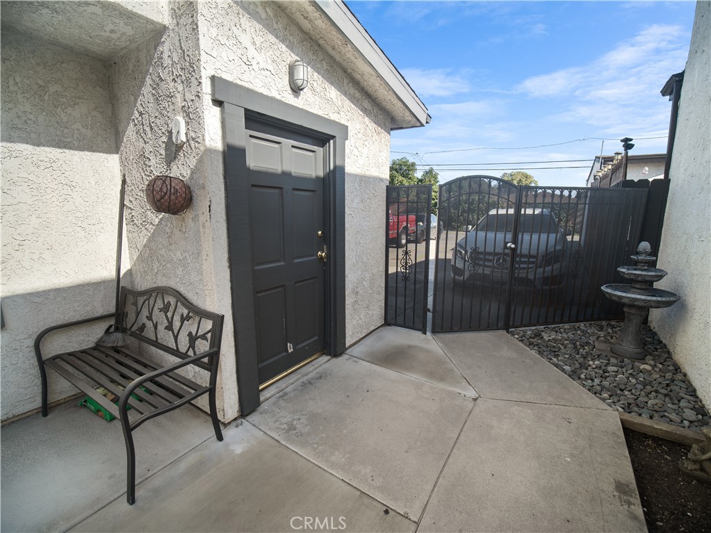 6552 Orange Long Beach, CA 90805 - Photo 4 of 8