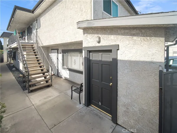 $1,135,000 | 6552 Orange, Long Beach, CA 90805