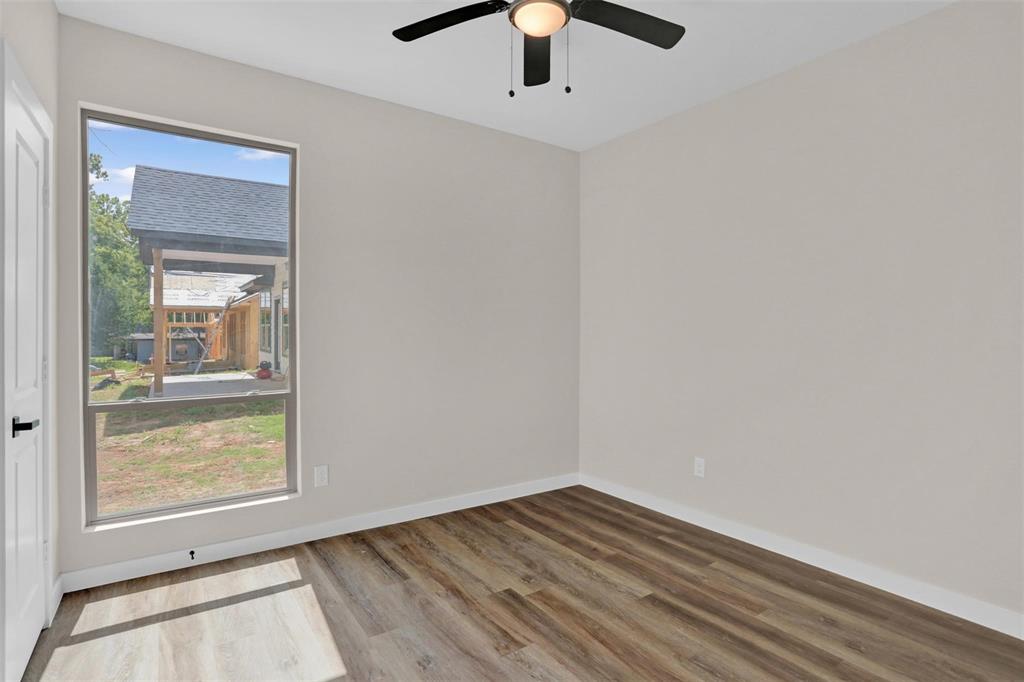 705 East Hanna Street Denison, TX 75021 - Photo 15 of 27