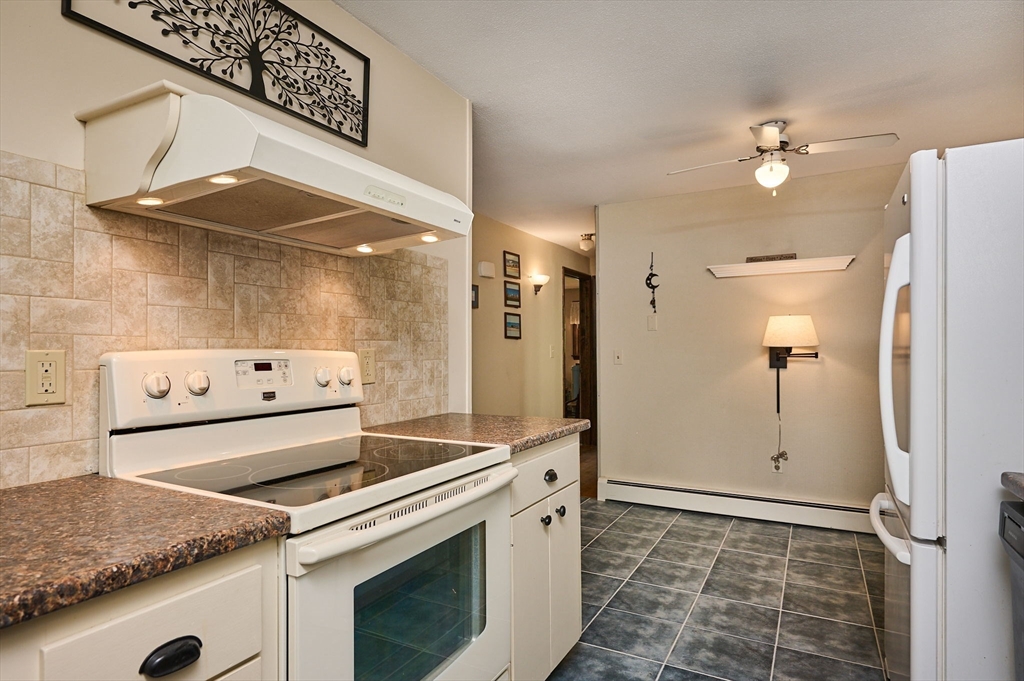 20 Cook Road Easthampton, MA 01027 - Photo 6 of 37