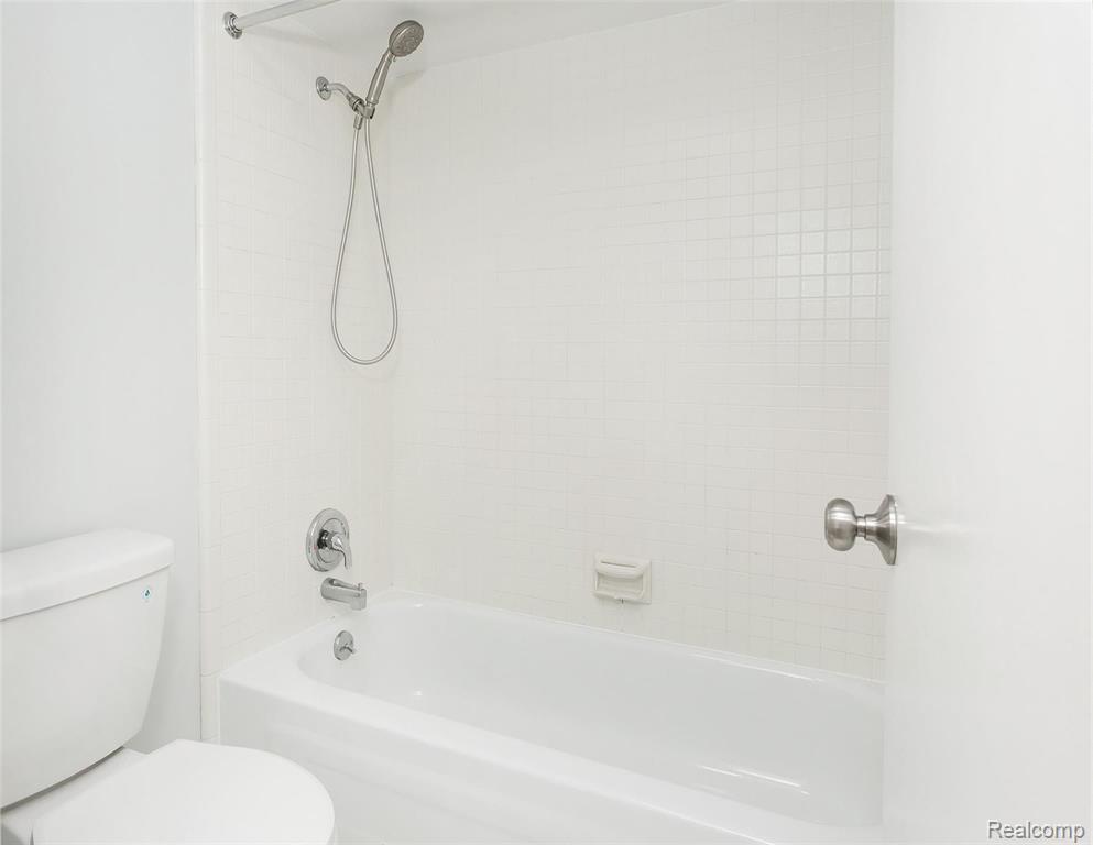 32257 Southfield Road Beverly Hills, MI 48025 - Photo 22 of 32