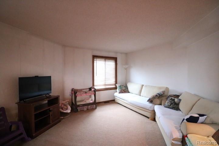 5770 5 Lakes Road North Branch, MI 48461 - Photo 24 of 34 IMG_5372.JPG