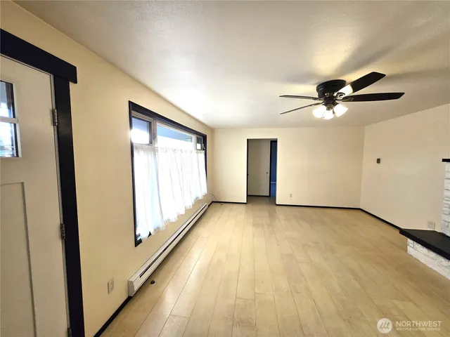 $3,100 | 1323 East Fir Street, Mount Vernon, WA 98273