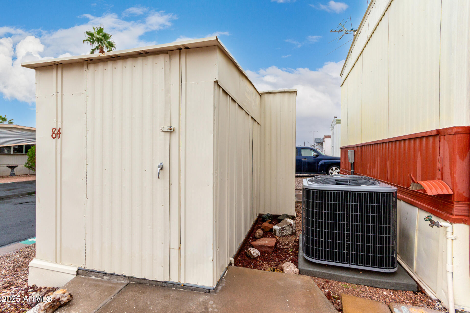 1050 East Broadway Avenue, Unit 84 Apache Junction, AZ 85119 - Photo 5 of 34 a view of a house