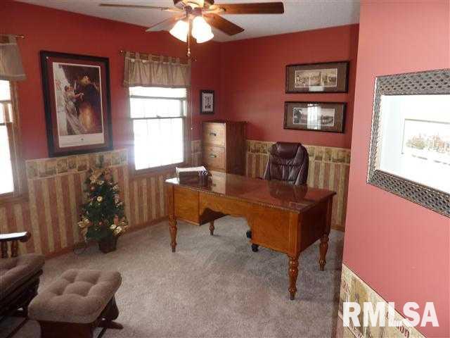 813 Fox Ridge Road Eldridge, IA 52748 - Photo 11 of 20 Gallery Image 11