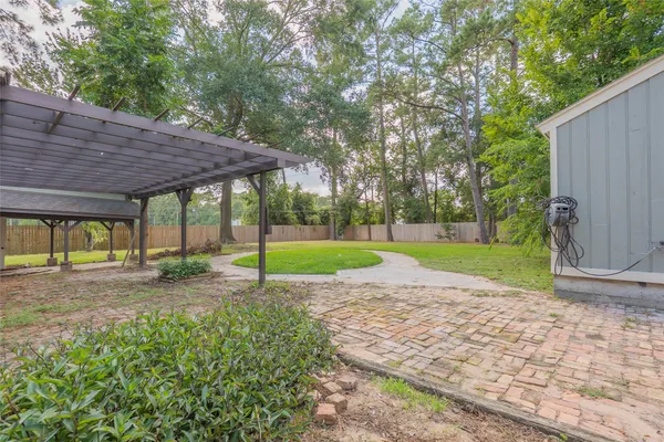 $439,000 | 12515 Lazywood Lane, Pinehurst, TX 77362