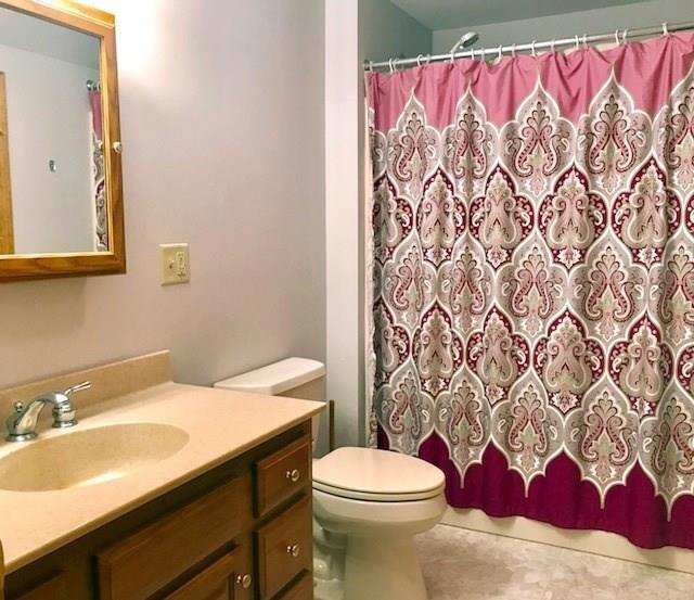 78 Field Road Sidney, ME 04330 - Photo 17 of 26 Full bath, second floor