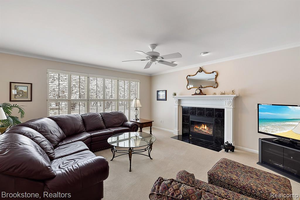 2738 Long Meadow Lane Rochester Hills, MI 48307 - Photo 14 of 64