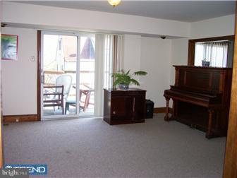 205 Delmar Street Philadelphia, PA 19128 - Photo 3 of 12 Dining Room