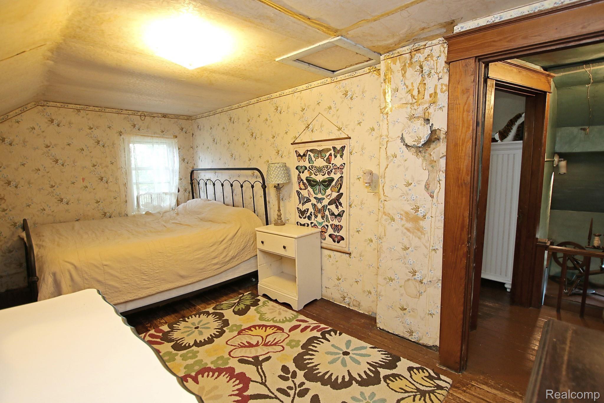 1761 Morris Road Lapeer, MI 48446 - Photo 23 of 49 33) Upstairs Bedroom 3.jpg